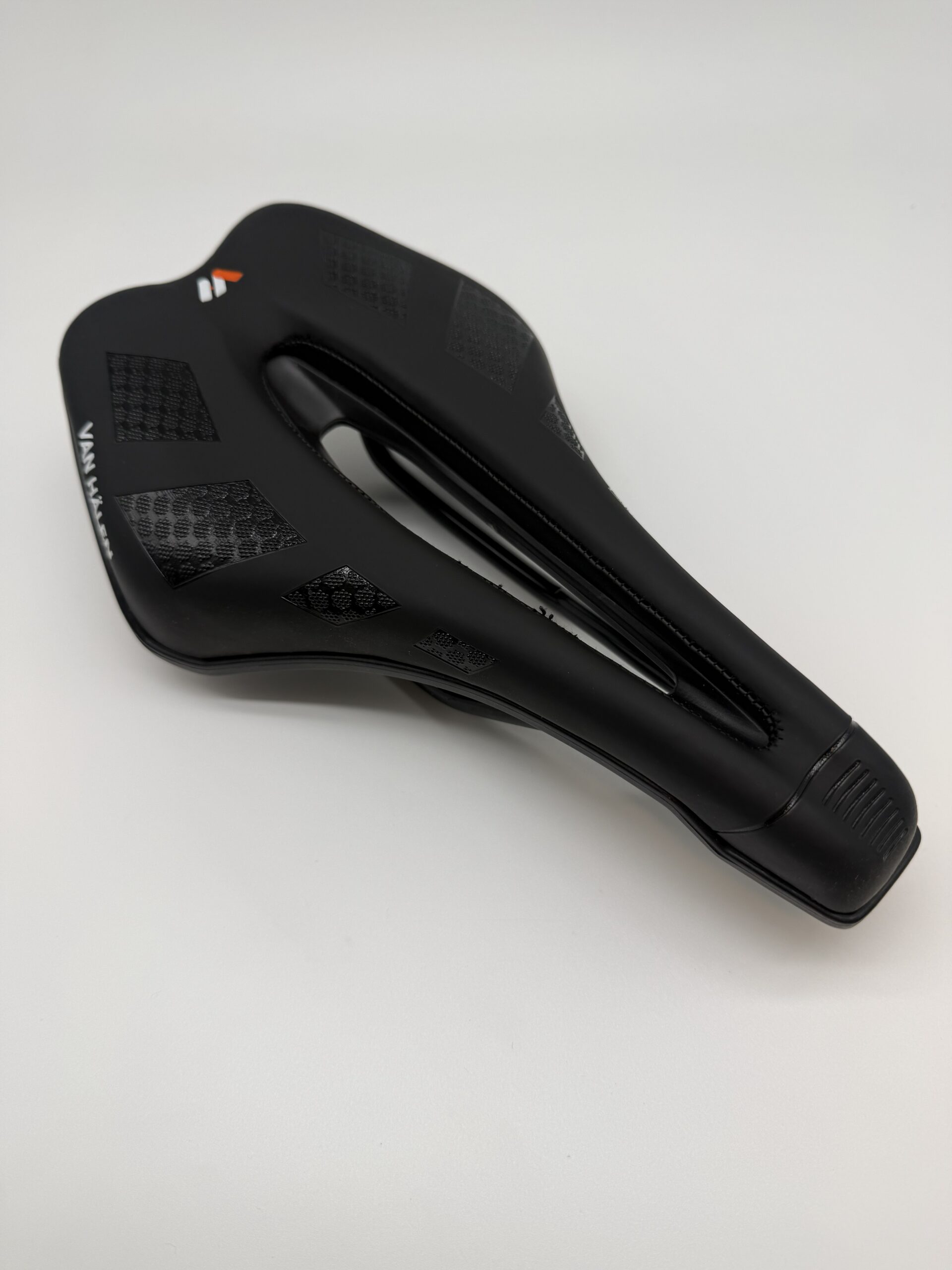 PRD_901_82386_7005008-1.jpg ASIENTO VAN HALEN 628 SADDLE 240*140MM - Imagen 1