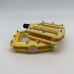 PEDAL DE PLATAFORMA VAN HALEN 1051 AMARILLO